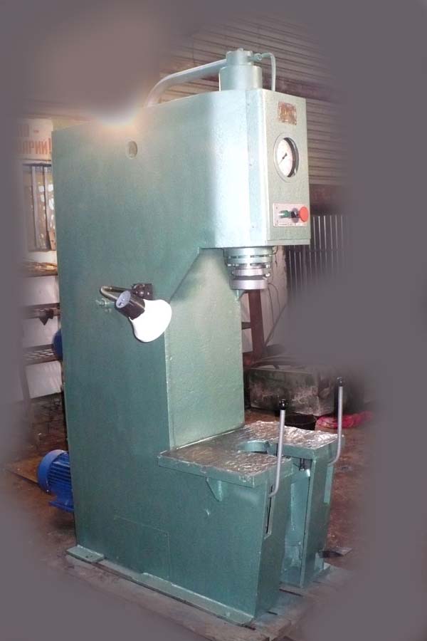 П6324Б Загальний вигляд гідропресса